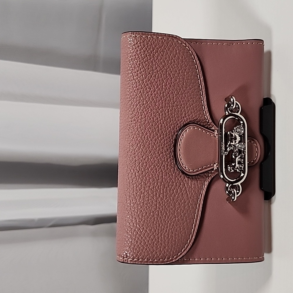 Coach Medium Envelope Wallet
